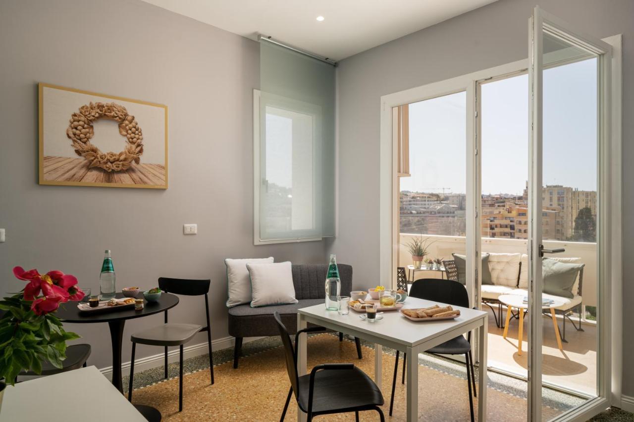 Nue Suites Sassari Exteriör bild
