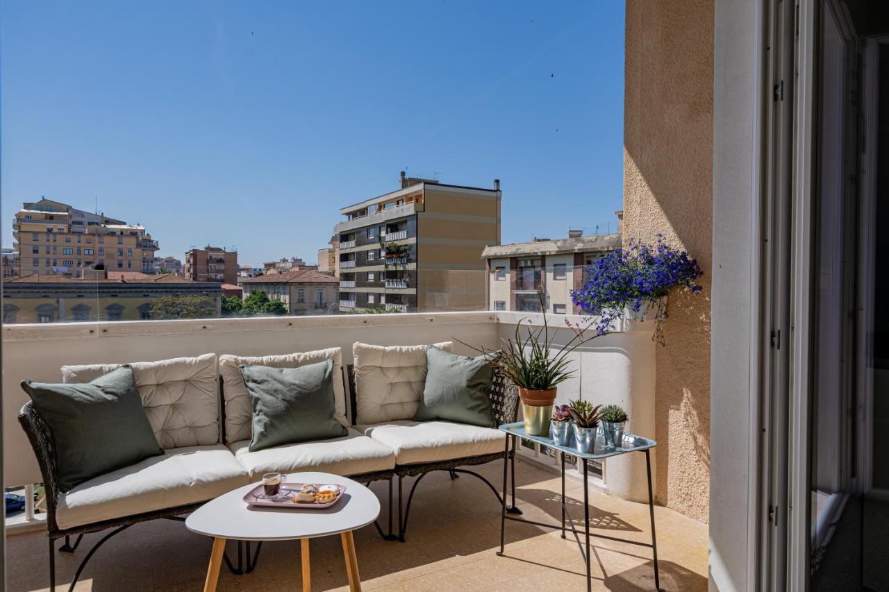 Nue Suites Sassari Exteriör bild